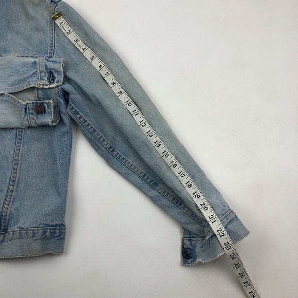Vintage Levi's Denim Jean Jacket - Picture 4 of 4